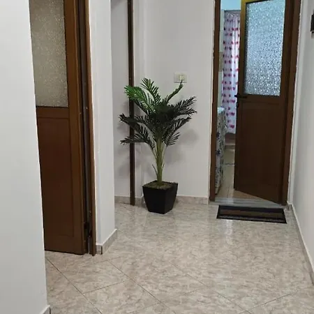 Adri Prefect * Ksamil