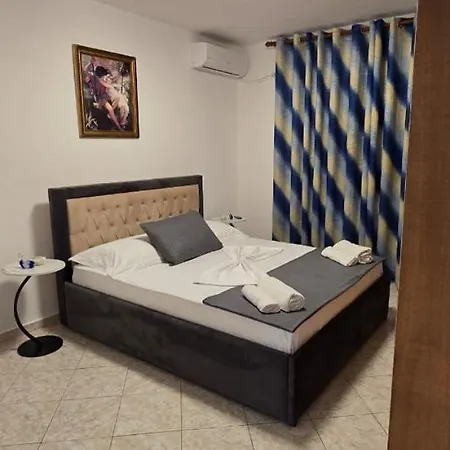 Adri Prefect Apartment Ksamil